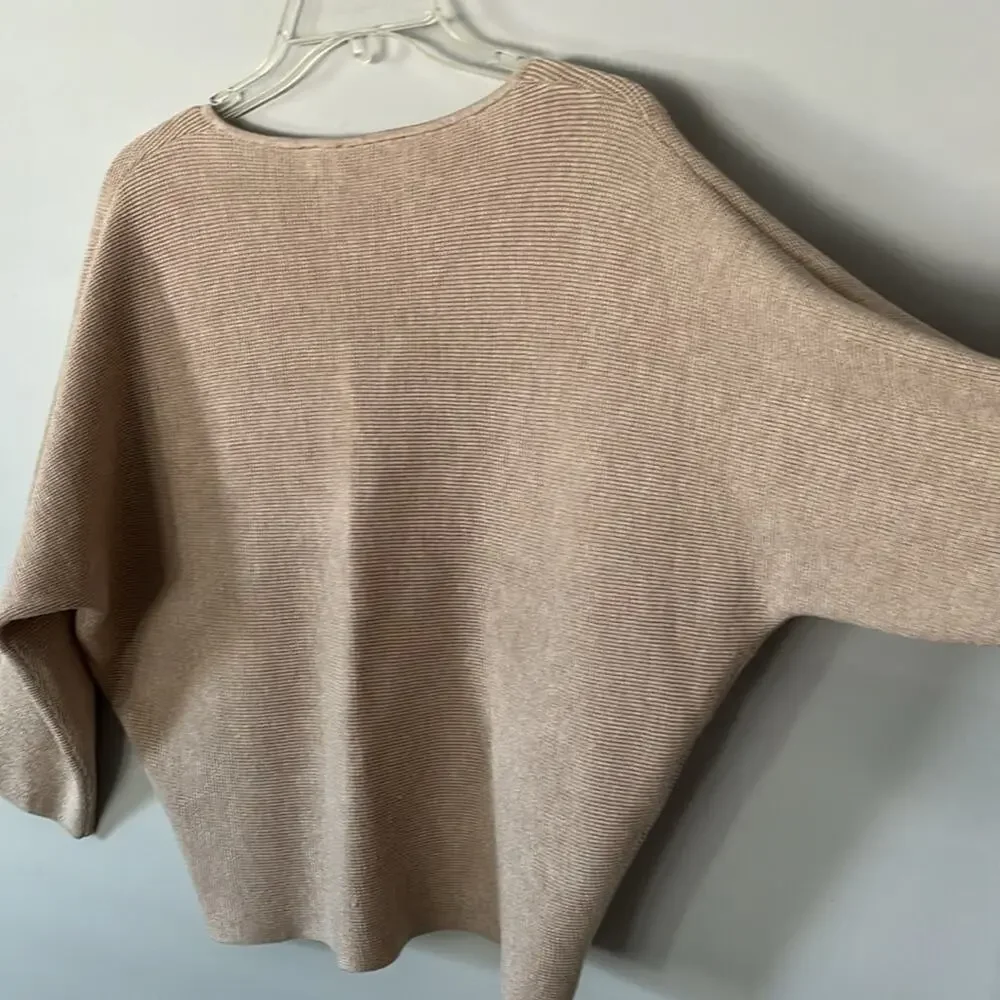 Cyrus Top ** - Picture 8 of 11